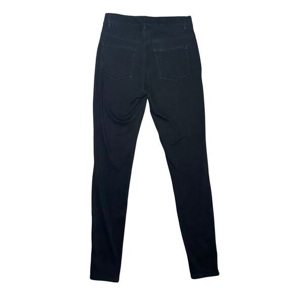 Uniqlo - Black Jegging Pants - Comfortable and Versatile - Picture 2 of 10
